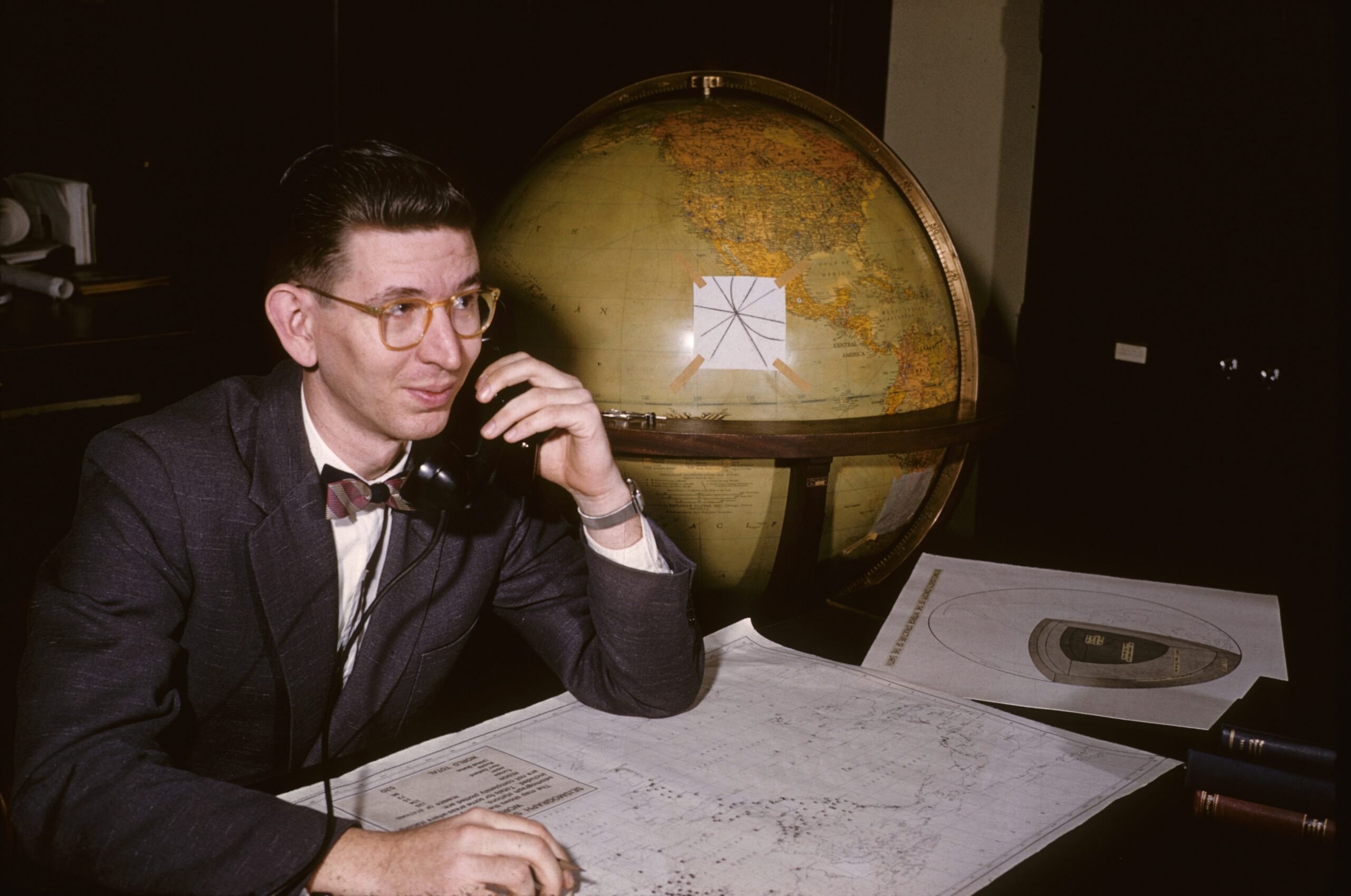Negotiator during a high-pressure crisis call